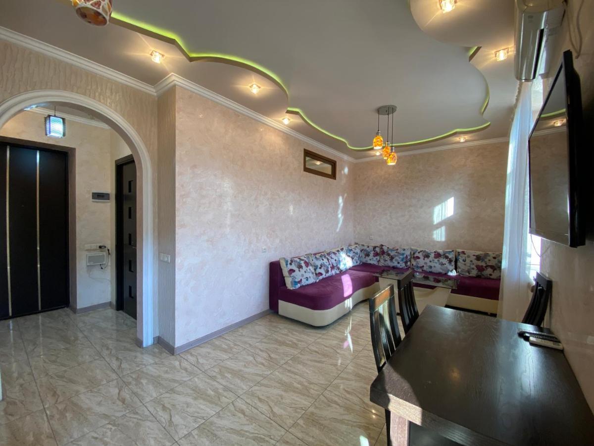 Amiryan Street 1 Bedroom Deluxe Apartment With Balcony Am104 Erivan Exterior foto