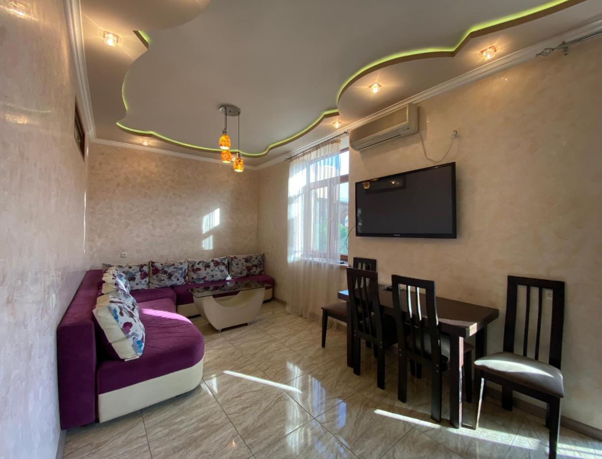Amiryan Street 1 Bedroom Deluxe Apartment With Balcony Am104 Erivan Exterior foto